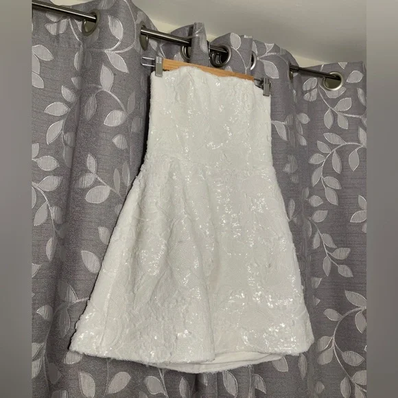 HELSI Linda Strapless Sequin Mini Dress